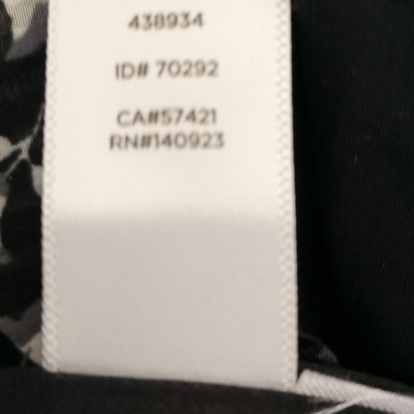 LOFT Floral Ruffle Back Shell Top XL - Picture 8 of 9